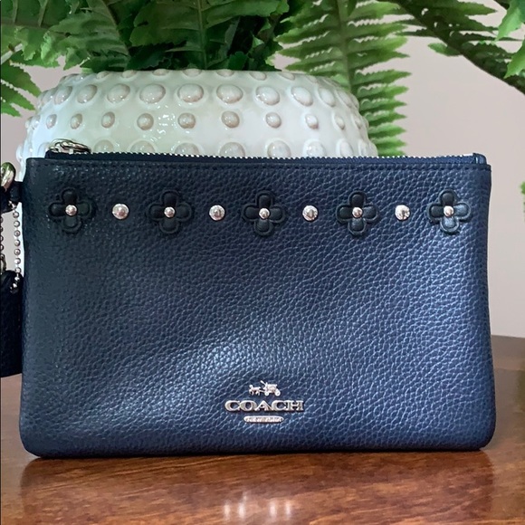 Coach Handbags - Coach Wristlet. Navy.